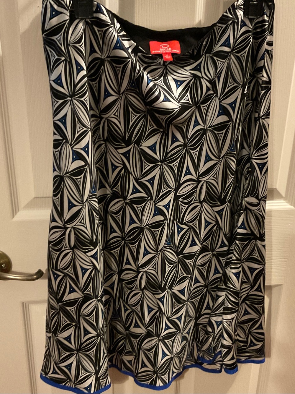 Chic Geometric skirt in Black, White & Blue